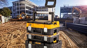 Systémové kufry DeWalt a Stanley kompatibilní již ve 3 řadách