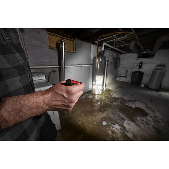 MILWAUKEE IR FL500 aku ručná nabíjacia lampa 4V, 500/100/10 lm, IP67, dosvit 100m