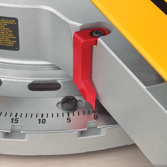 DeWalt DWS780 pokosová píla 1675W, rez 90°: 303*110mm, elektronika 1900-3800 ot/min, kotúč 305*30mm