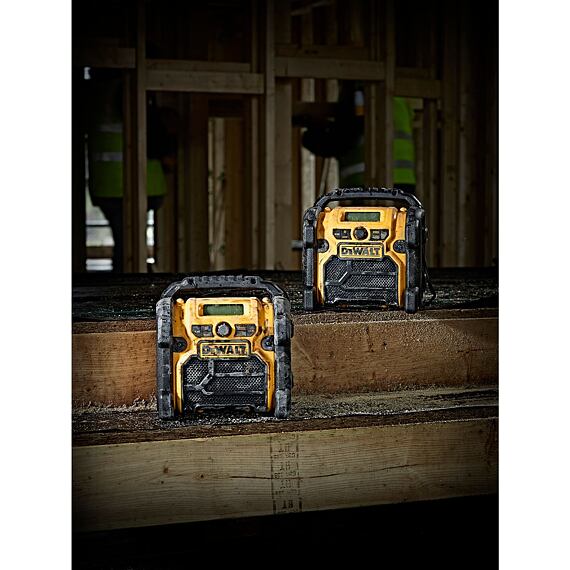 DeWalt DCR020 aku rádio 10,8/14,4/18V + 230V, tuner DAB+/FM