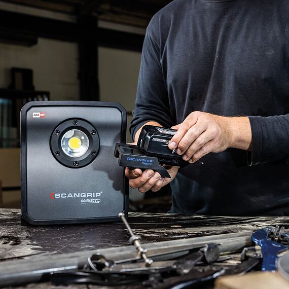 SCANGRIP NOVA 4 CONNECT aku LED reflektor 4000lm, robustné prevedenie, powerbank, IP65, 6101C