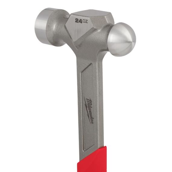 MILWAUKEE 4932492347 dielenské zaoblené kladivo 680g, silná oceľová hlava, násada SHOCKSHIELD