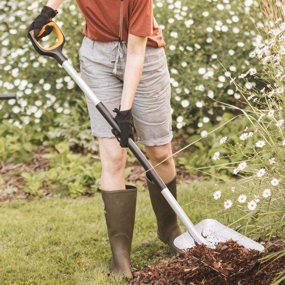 FISKARS 1066731 lopata Xact 130cm