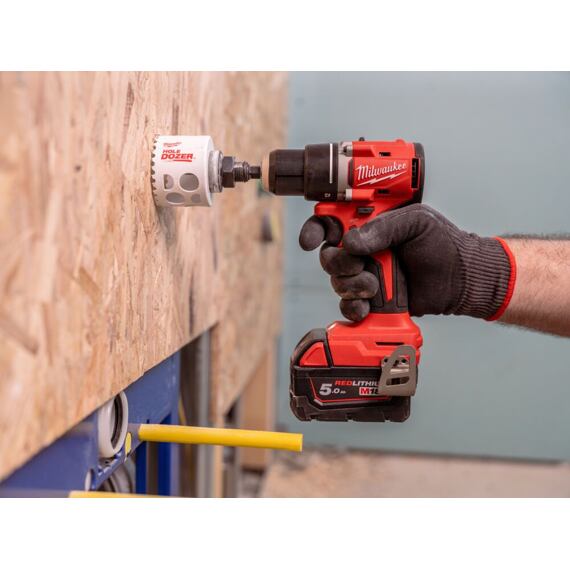 MILWAUKEE M18 BLDDRC-0X aku bezuhlíková vrtačka 18V, 61Nm, délka 145mm, bez baterie, kufr