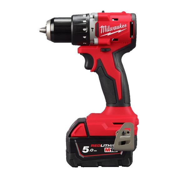 MILWAUKEE M18 BLPDRC-502C aku bezuhlíková příklepová vrtačka 18V/2*5Ah, 61Nm, délka 145mm, kufr