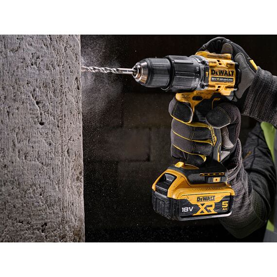 DeWalt DCD100YP2T aku příklepová vrtačka 18V/2*5Ah, 68Nm, 0-450/1650 ot./min., kufr