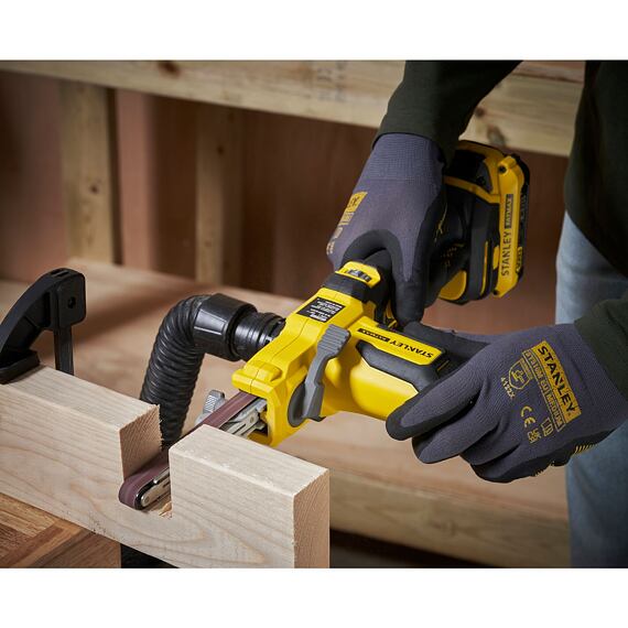 STANLEY SFMCE210B aku pásový pilník FATMAX V20, 18V, 13mm, bez baterie