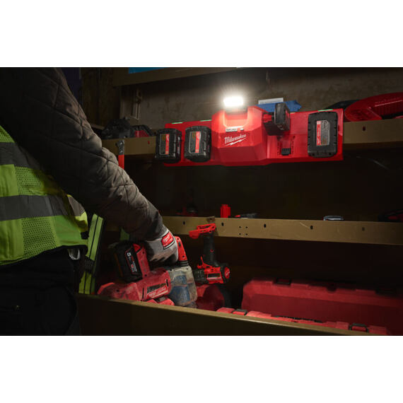 MILWAUKEE M12-18 GBC4 nabíječka 2*M18 + 2*M18+M12