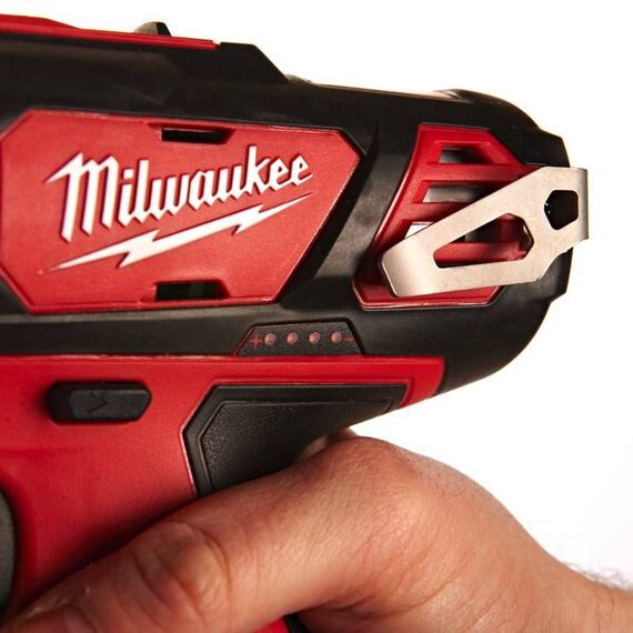 MILWAUKEE M12 BDD-202C aku skrutkovač 12V/2*2Ah