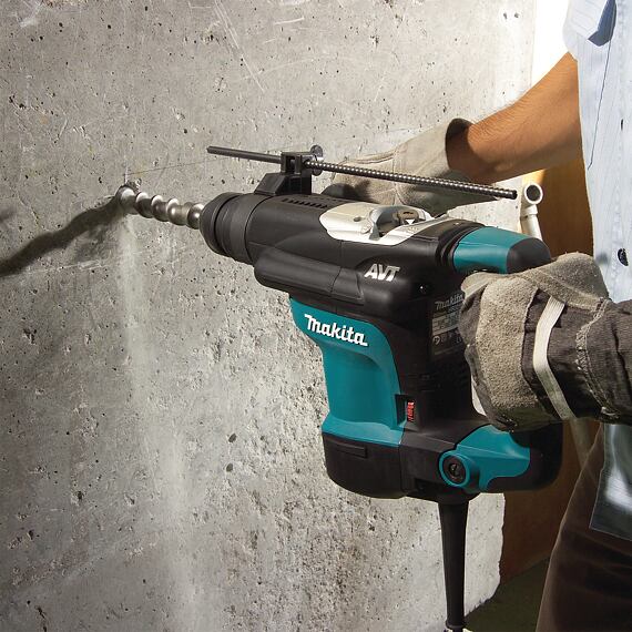 MAKITA HR3210FCT kombinované kladivo SDS+ s AVT, 850W, 4,9J, výmenné skľučovadlo