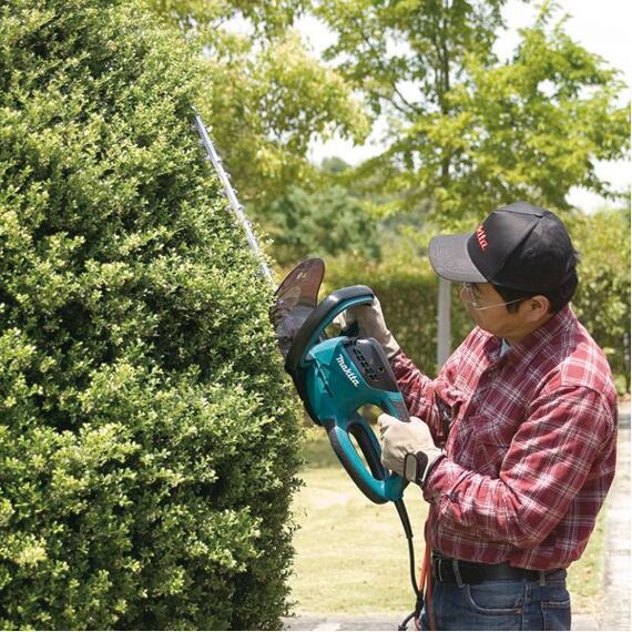 MAKITA UH5580 elektrický plotostrih 55cm, 670W