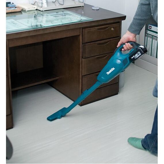 MAKITA DCL182Z aku vysávač 18V, Li-ion bez batérie