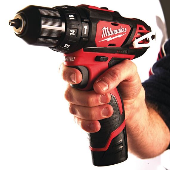MILWAUKEE M12 BPD-0 aku příklepová vrtačka 12V, 38Nm, 0-400/1500 ot./min bez baterie