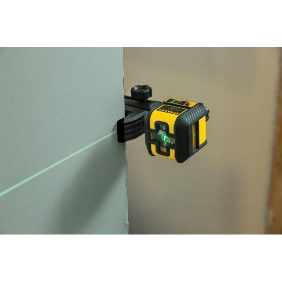 STANLEY STHT77592-1 křížový zelený laser CROSS 90 next generation