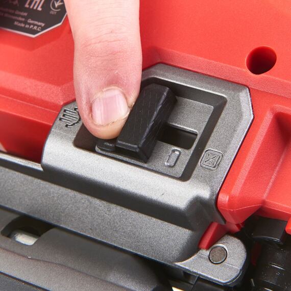 MILWAUKEE M18 FJS-0X aku přímočará pila 18V bez baterie, 0-3500 kmitů/min, řez 135mm