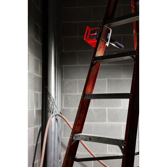 MILWAUKEE M18 PAL-0 reflektor LED 18V bez batérie, 1500lm, priestorové svetlo