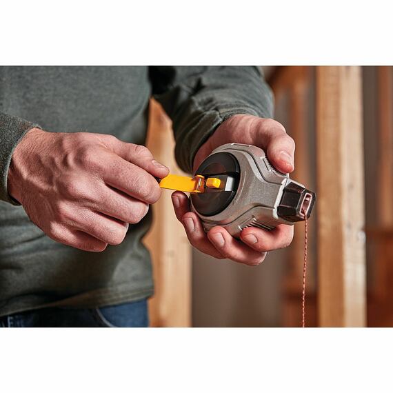 DeWalt DWHT47399-0 značkovací šňůra 30m, Al pouzdro, převod 6:1