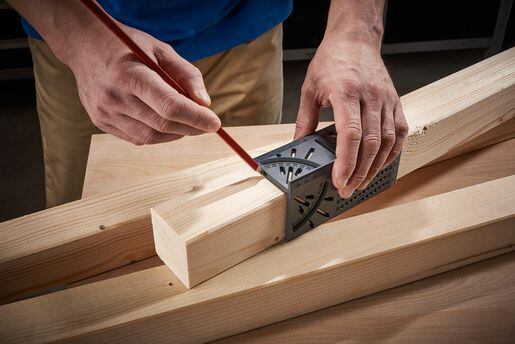 WOLFCRAFT úhelník 3D příložný s otvory a úhloměrem pro tesaře a truhláře 5208000