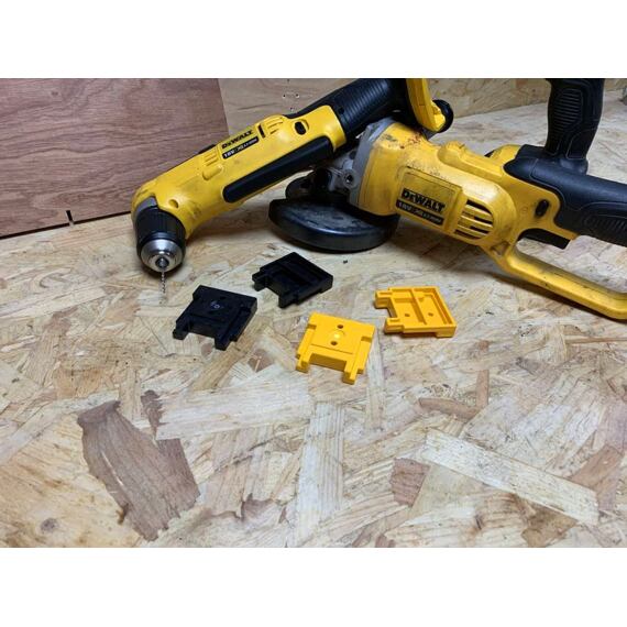 StealthMounts držiak na uloženie aku strojov DeWalt XR 18V i FLEXVOLT 60V, žltý, 1ks
