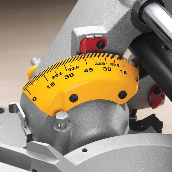 DeWalt DWS780 pokosová píla 1675W, rez 90°: 303*110mm, elektronika 1900-3800 ot/min, kotúč 305*30mm