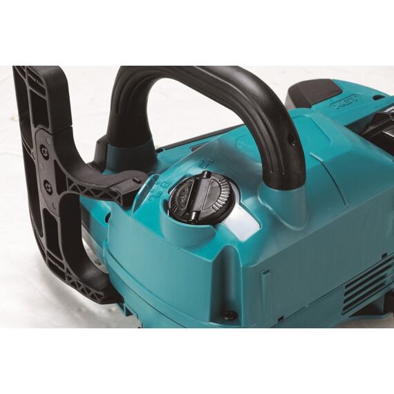 MAKITA UC004GM102 aku řetězová pila 40V/1*4Ah XGT, 350mm, 3/8", 1,3mm, rychlost 24,8m/s
