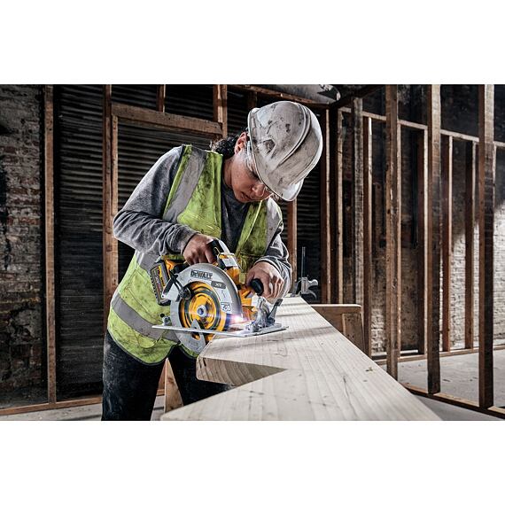 DeWalt DCS573NT aku okružná bezuhlíková píla 18V XR, FlexVolt Advantage, 190mm, kufrík TSTAK