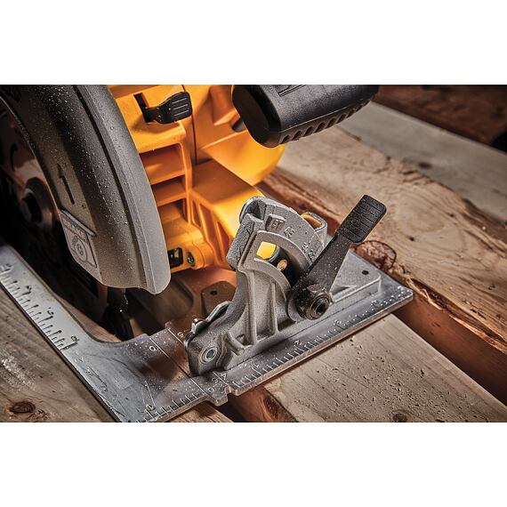 DeWalt DCS573NT aku okružná bezuhlíková píla 18V XR, FlexVolt Advantage, 190mm, kufrík TSTAK