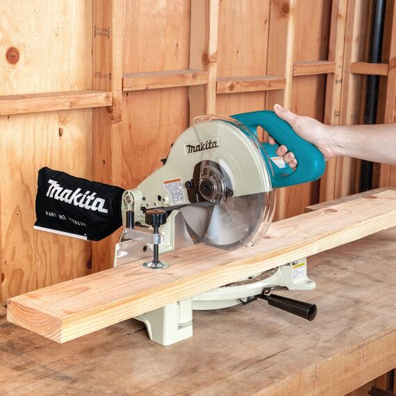 MAKITA LS1040N pokosová píla 1650W bez poťahu, prerez 69*135mm, kotúč 255mm