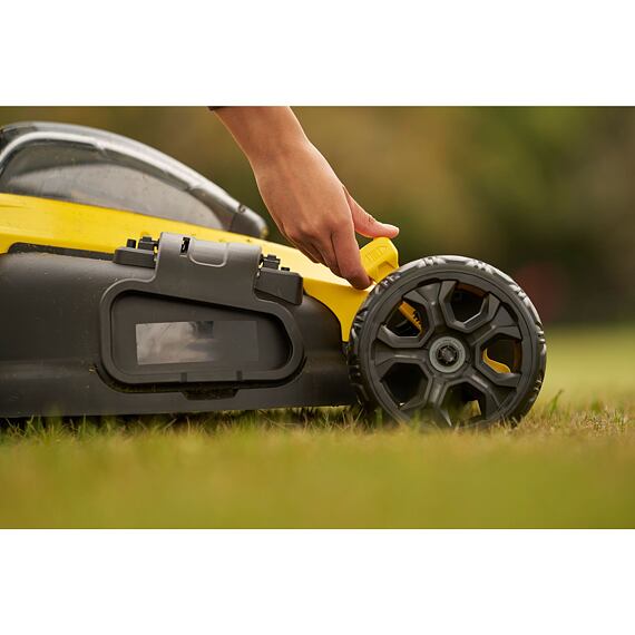 STANLEY SFMCMW2651M aku sekačka 2*V20 18V/2*4Ah, bezuhlíkový motor