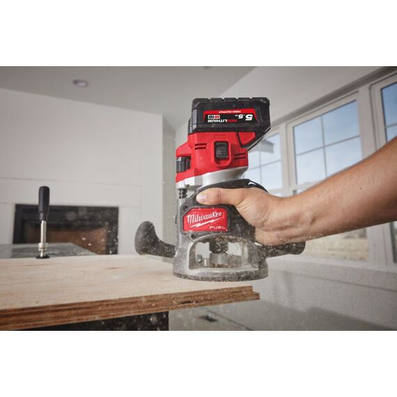 MILWAUKEE M18 FR12KIT-0P aku vrchní frézka 12mm 18V, příslušenství bez baterie