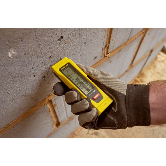 STANLEY 0-77-030 vlhkoměr na dřevo a stavební materiály