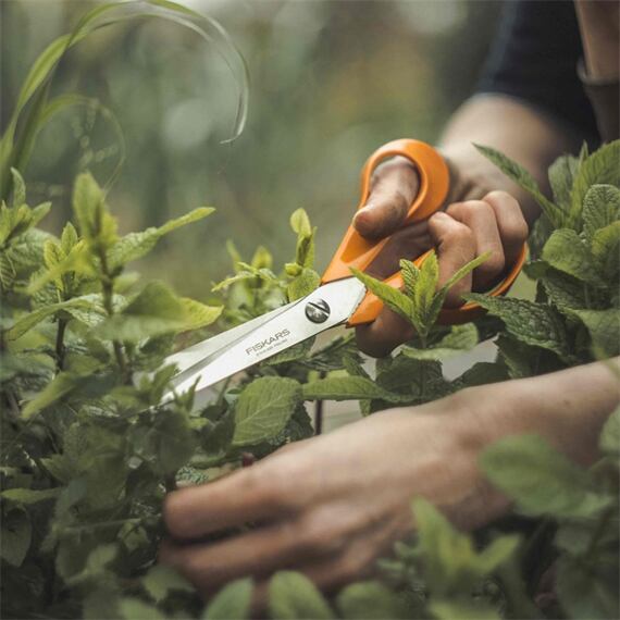 FISKARS 1001539 nůžky univerzální 21cm