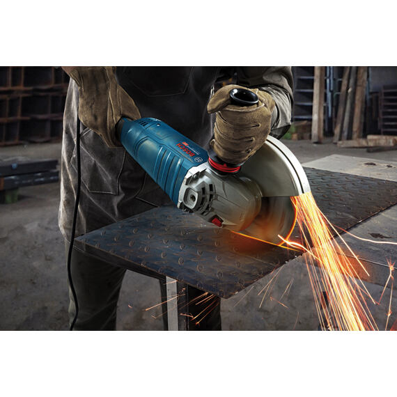 BOSCH GWS 24-230P úhlová bruska Professional 230mm, 2400W