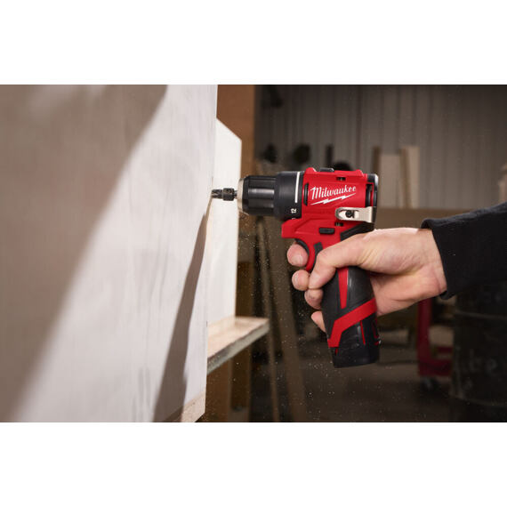 MILWAUKEE M12 BLPDRC-0 aku příklepová vrtačka 12V, 40Nm, délka pouze 142mm, bez baterie