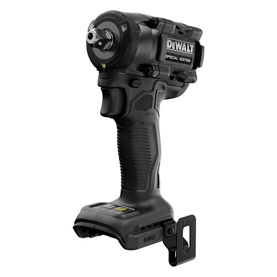 DeWalt DCF92MP2T aku rázový utahovák 18V/2*5Ah, 1/2", 610Nm, edice McLaren F1