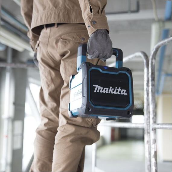 MAKITA DMR200 aku prehrávač s Bluetooth, 10,8-18V