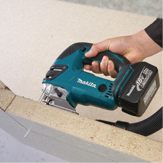 MAKITA DJV180Z aku priamočiara píla 18V bezuhlíková, Li-ion bez batérie