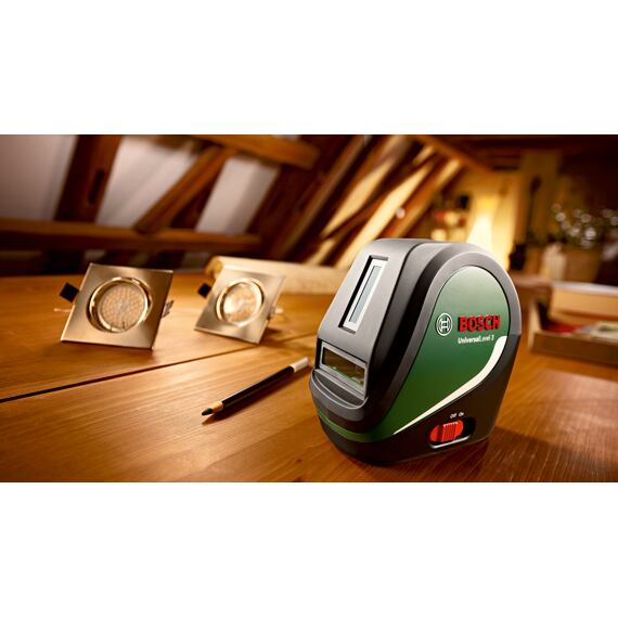 BOSCH UniversalLevel 3 set, krížový laser + statív, červený, dosah 10 m, samonivelácia, 3*AA
