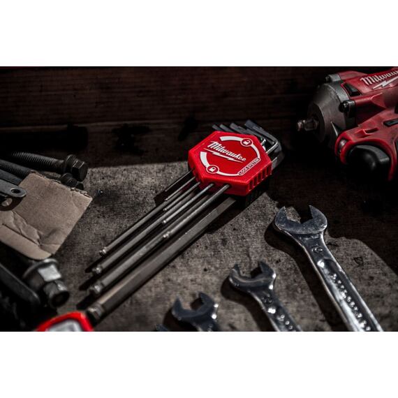 MILWAUKEE 4932492660 sada nářadí VDE kleště+šroubováky, OP klíče, sada imbus, nůž FASTBACK, brašna