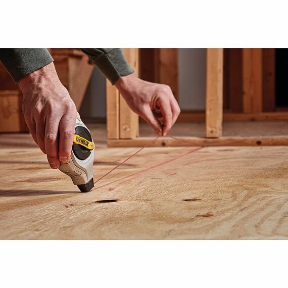 DeWalt DWHT47399-0 značkovací šňůra 30m, Al pouzdro, převod 6:1