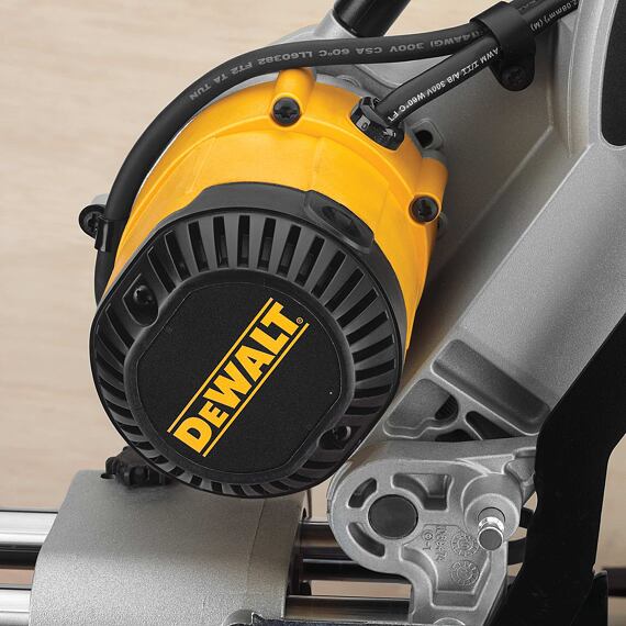 DeWalt DWS780 pokosová píla 1675W, rez 90°: 303*110mm, elektronika 1900-3800 ot/min, kotúč 305*30mm