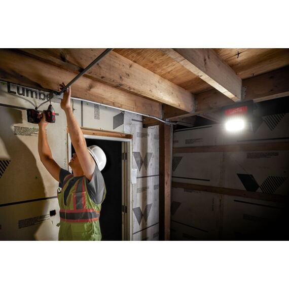 MILWAUKEE M18 HOAL-0 aku lampa 18V alebo 230V, 4000/2000/1200 lm TRUEVIEW
