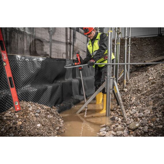 MILWAUKEE M12 BSWP-0 tyčové vodní čerpadlo 12V, ponor 85cm, i na znečištěnou vodu, bez baterie