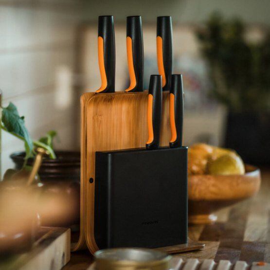 FISKARS 1057552 blok nožů FunctionalForm, 5ks, bambus