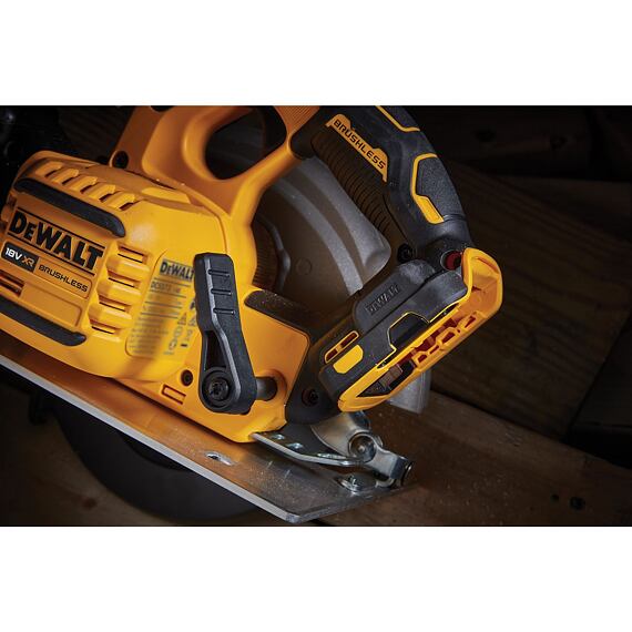 DeWalt DCS573NT aku okružná bezuhlíková píla 18V XR, FlexVolt Advantage, 190mm, kufrík TSTAK