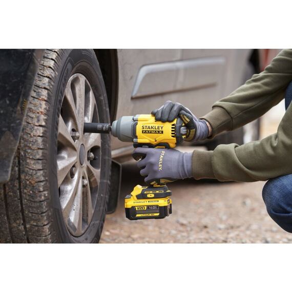 STANLEY SFMCF940M1 aku rázový utahovák 18V/4Ah, 1/2", 949Nm, taška
