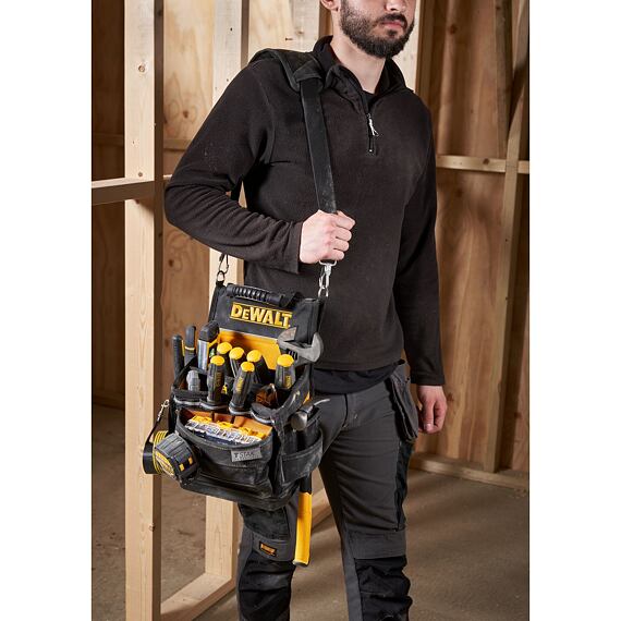 DeWalt DWST83541-1 taška na popruhu s organizérom TSTAK
