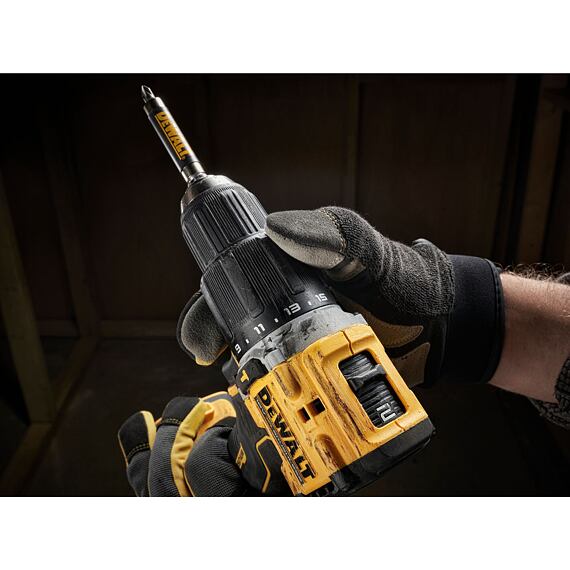 DeWalt DCD100YP2T aku příklepová vrtačka 18V/2*5Ah, 68Nm, 0-450/1650 ot./min., kufr