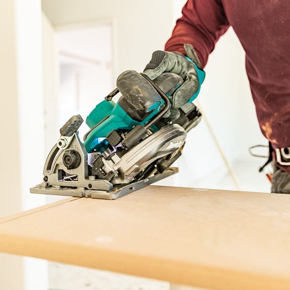 MAKITA HS012GZ01 aku okružní pila 40V XGT, (výkon 1300W), prořez 57mm, 165*20mm, Makpac, bez baterie