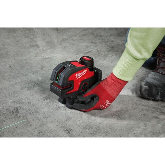MILWAUKEE M12 CLL4P-0C křížový liniová laser ZELENÝ, samonivelace, 38m/100m s detektorem, 4933479202